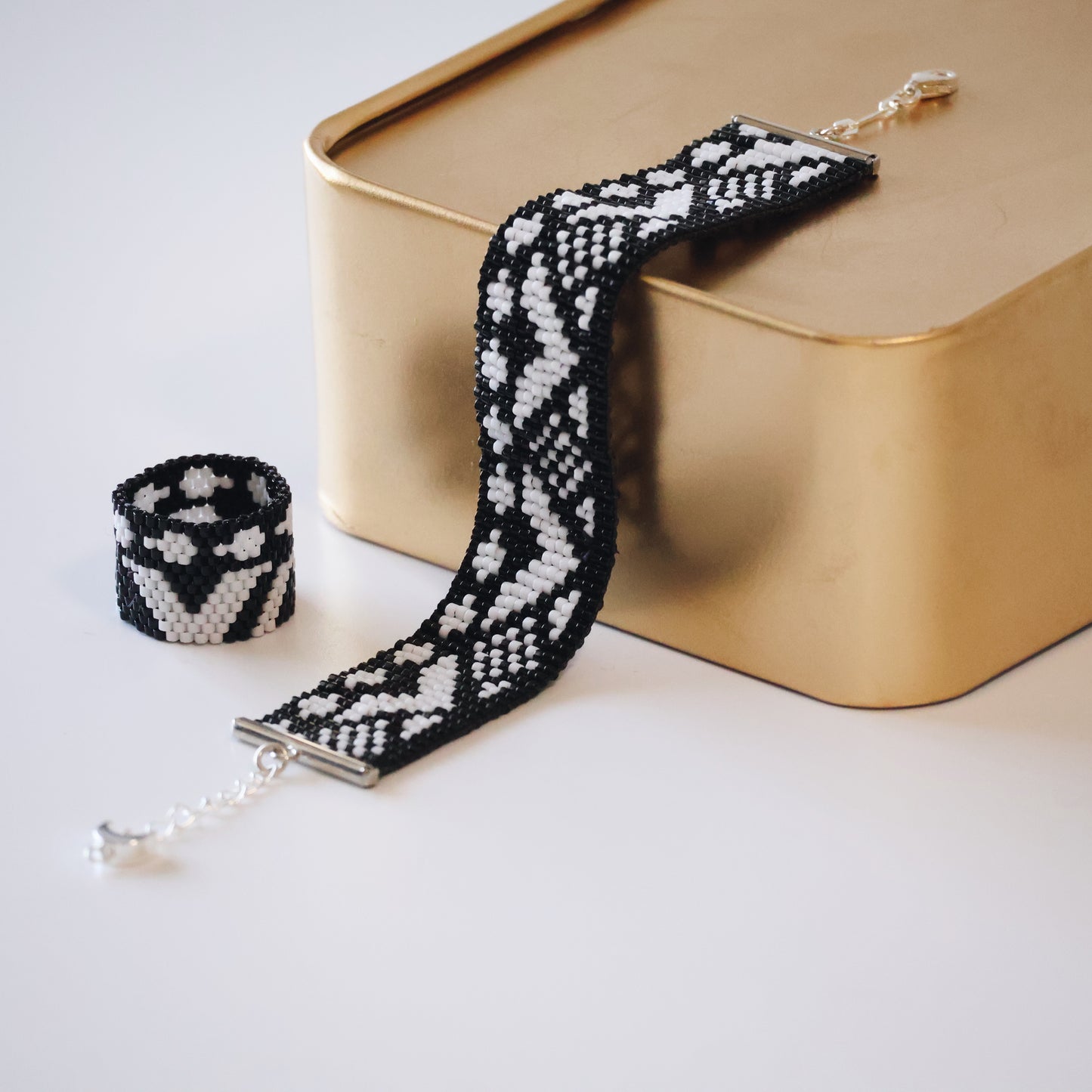 Jane Bold Ring - Black