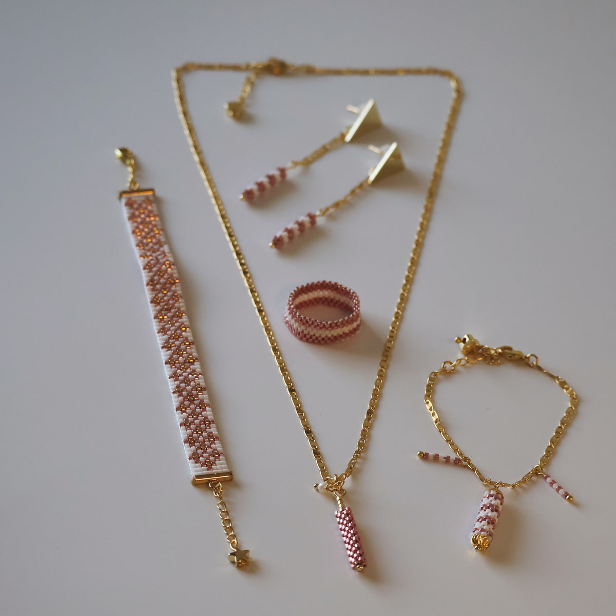 Madeleine Minimalist Bracelet - Pink