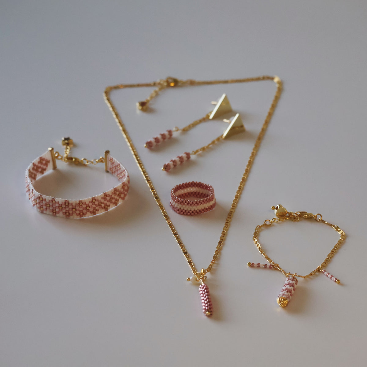 Madeleine Minimalist Bracelet - Pink