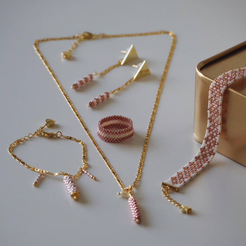 Madeleine Minimalist Bracelet - Pink