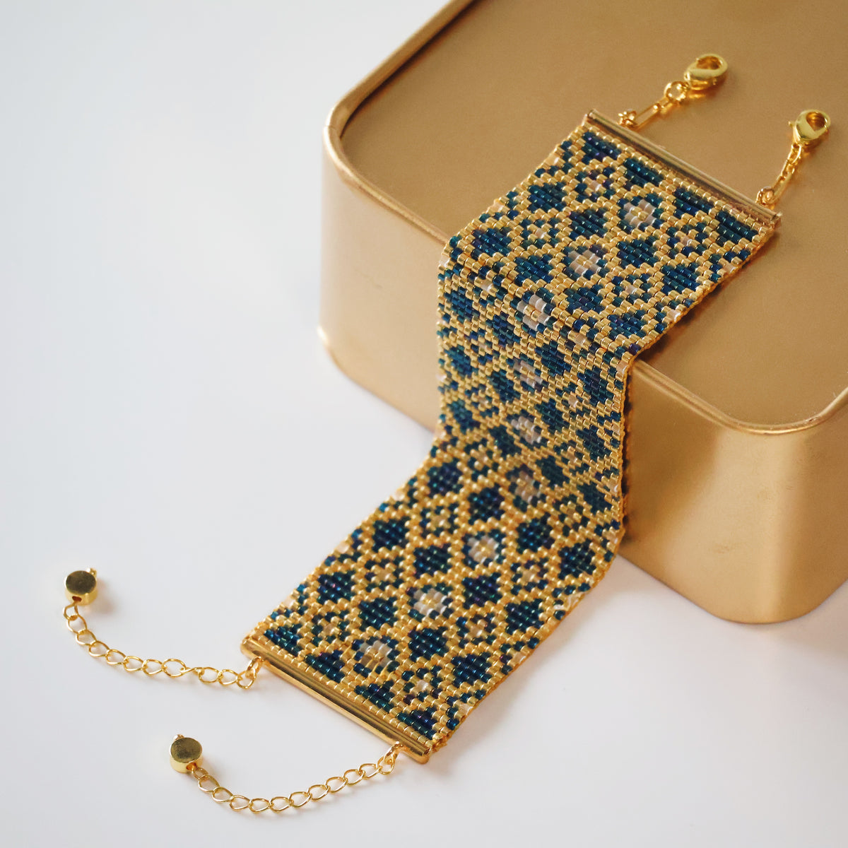 Elizabeth Bold Bracelet- Blue