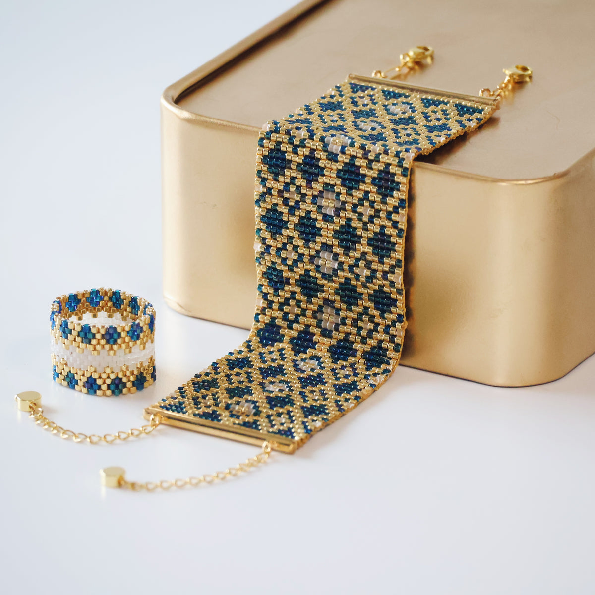Elizabeth Bold Bracelet- Blue