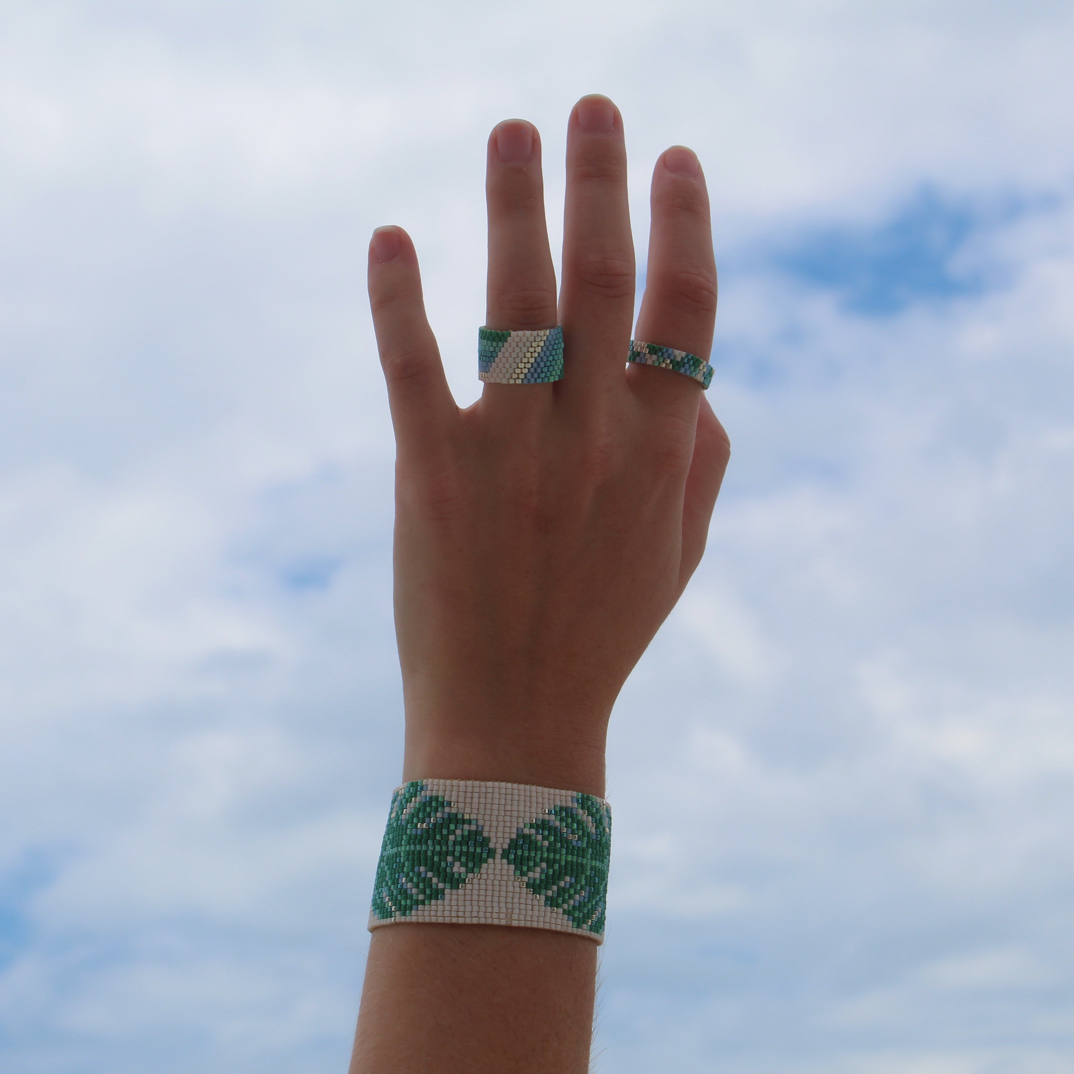 Dyah Bold Bracelet
