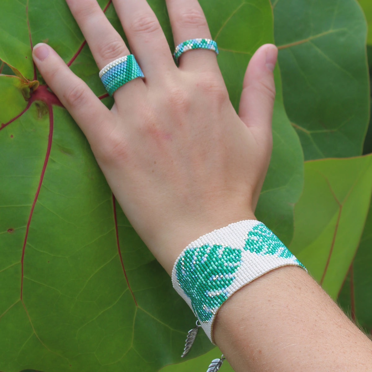 Dyah Bold Bracelet