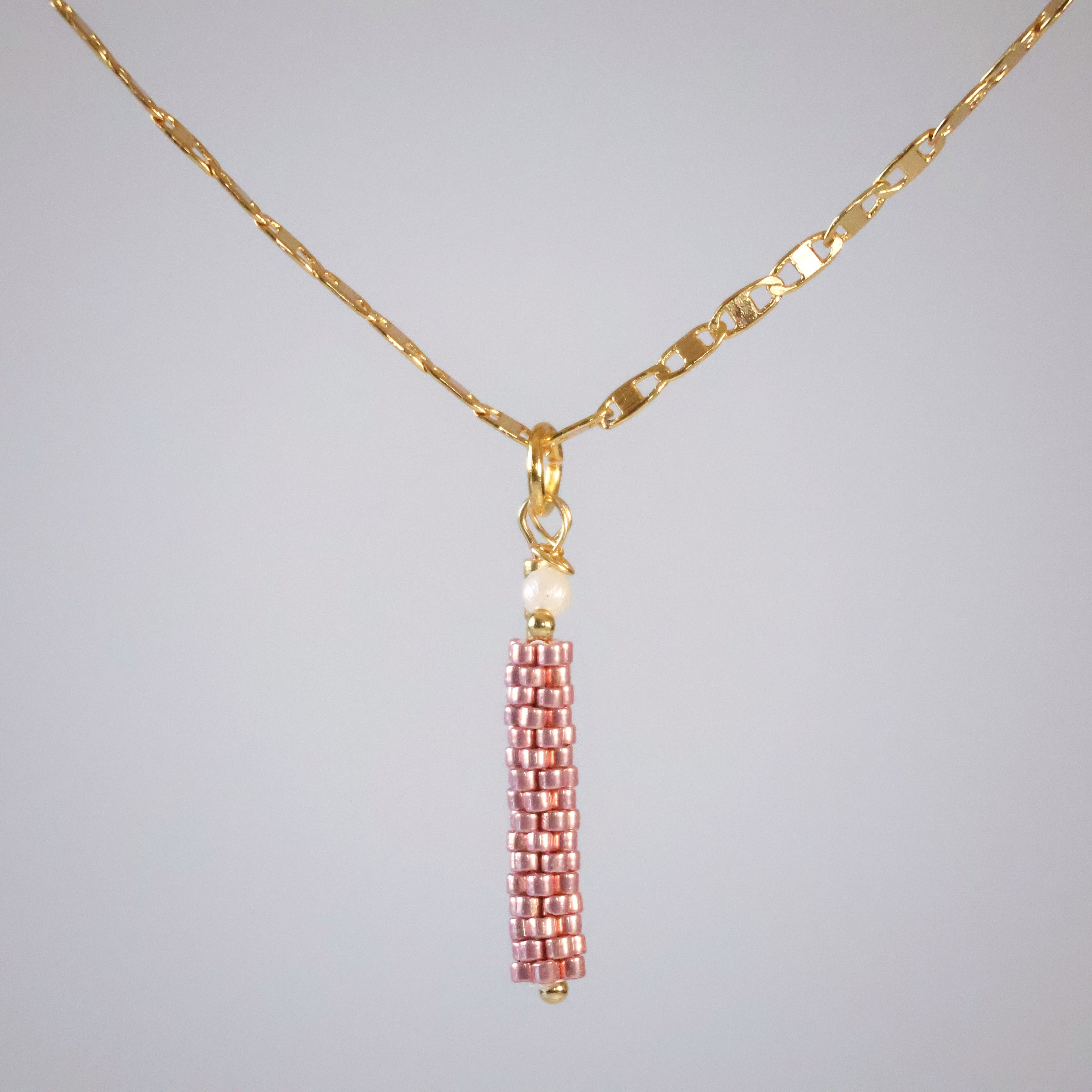 Olivia Delicate Necklace - Pink