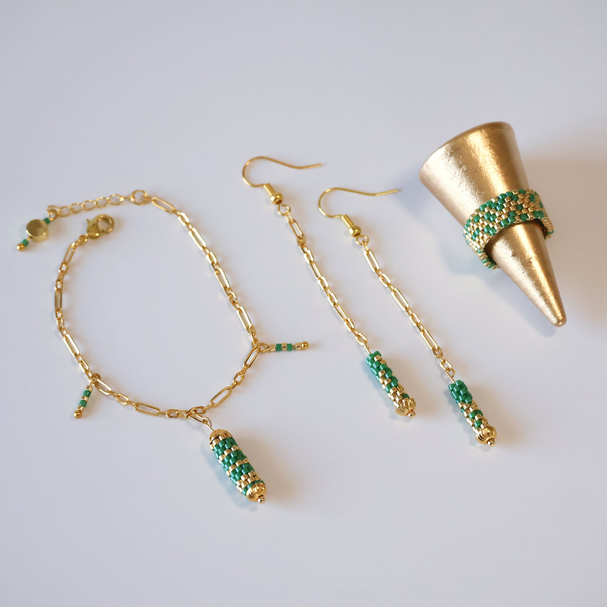 Olivia Delicate Earrings - Green