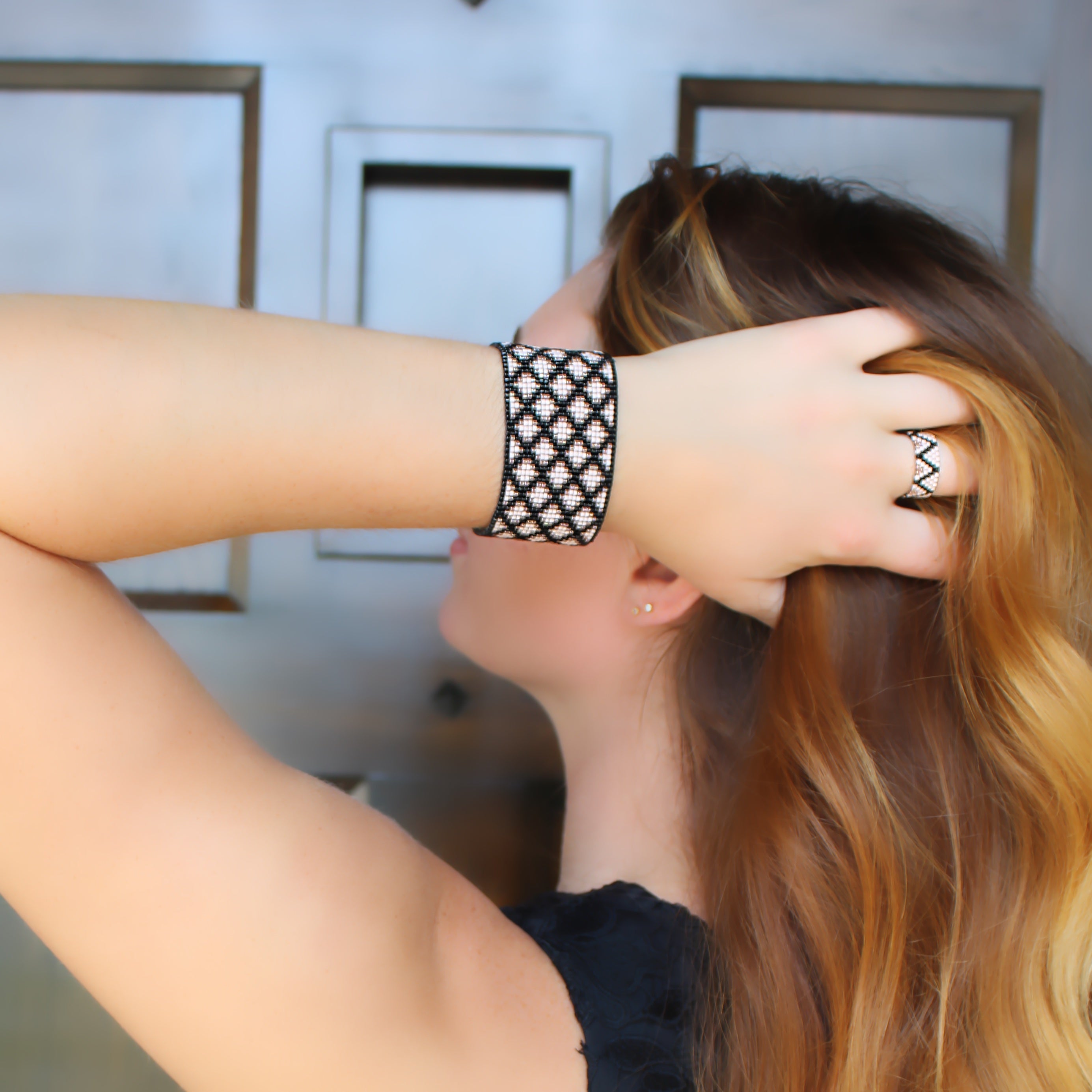 Elizabeth Bold Bracelet - Pink