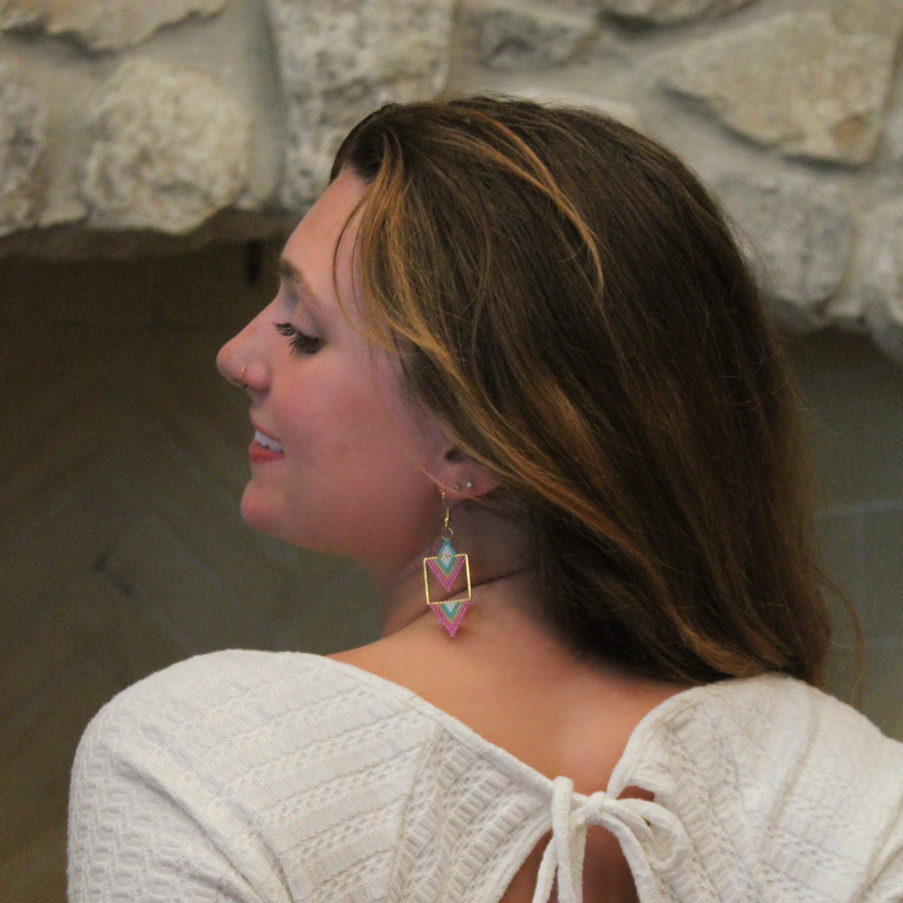 Joni Minimalist Earrings - Pink