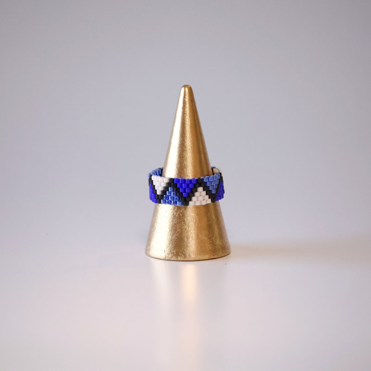 Marian Minimalist Ring