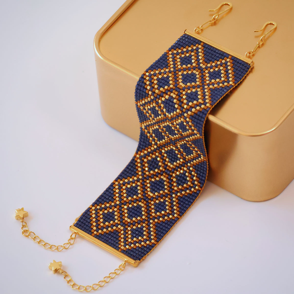 Peyton Bold Bracelet - Blue & Gold
