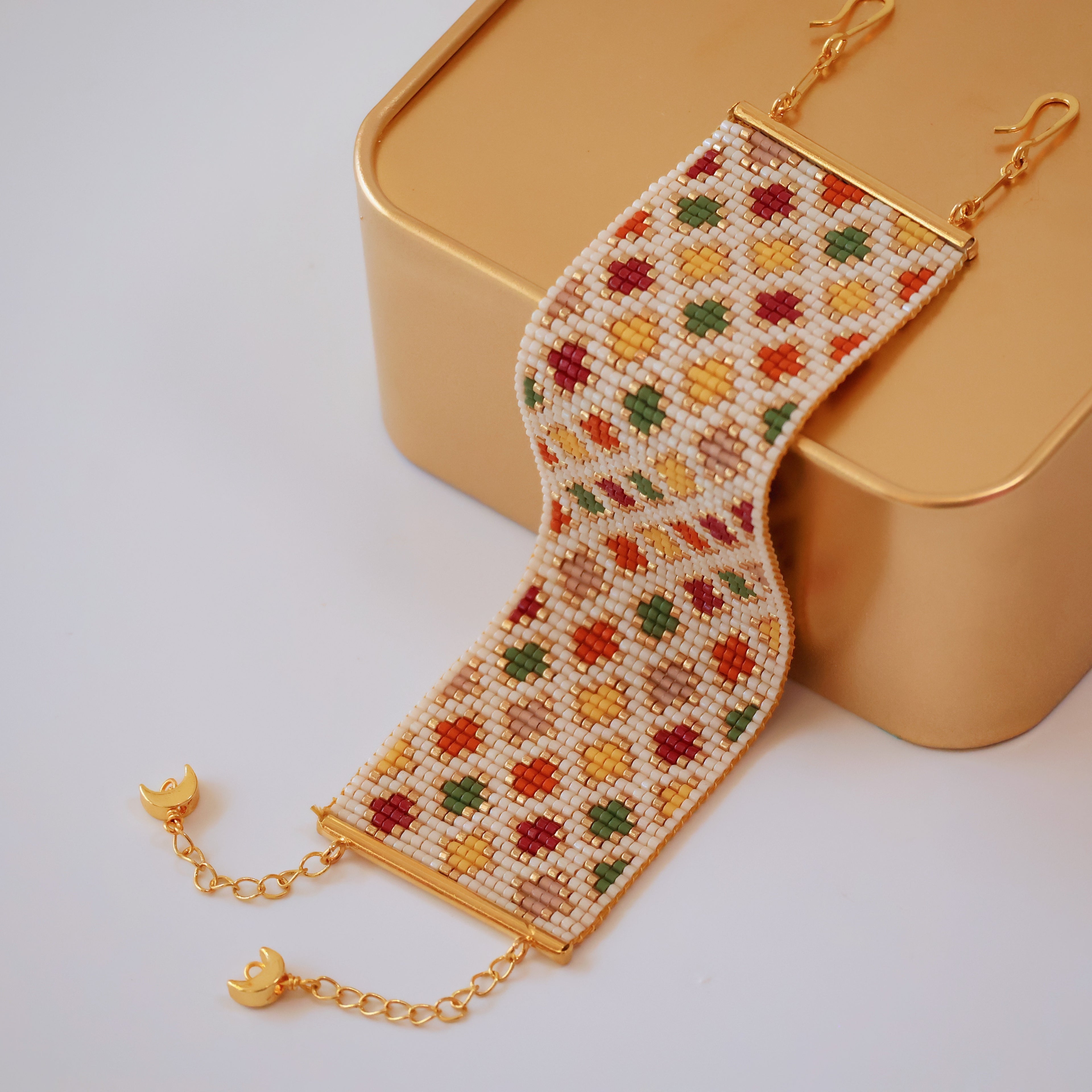 Elizabeth Bold Bracelet - Multi