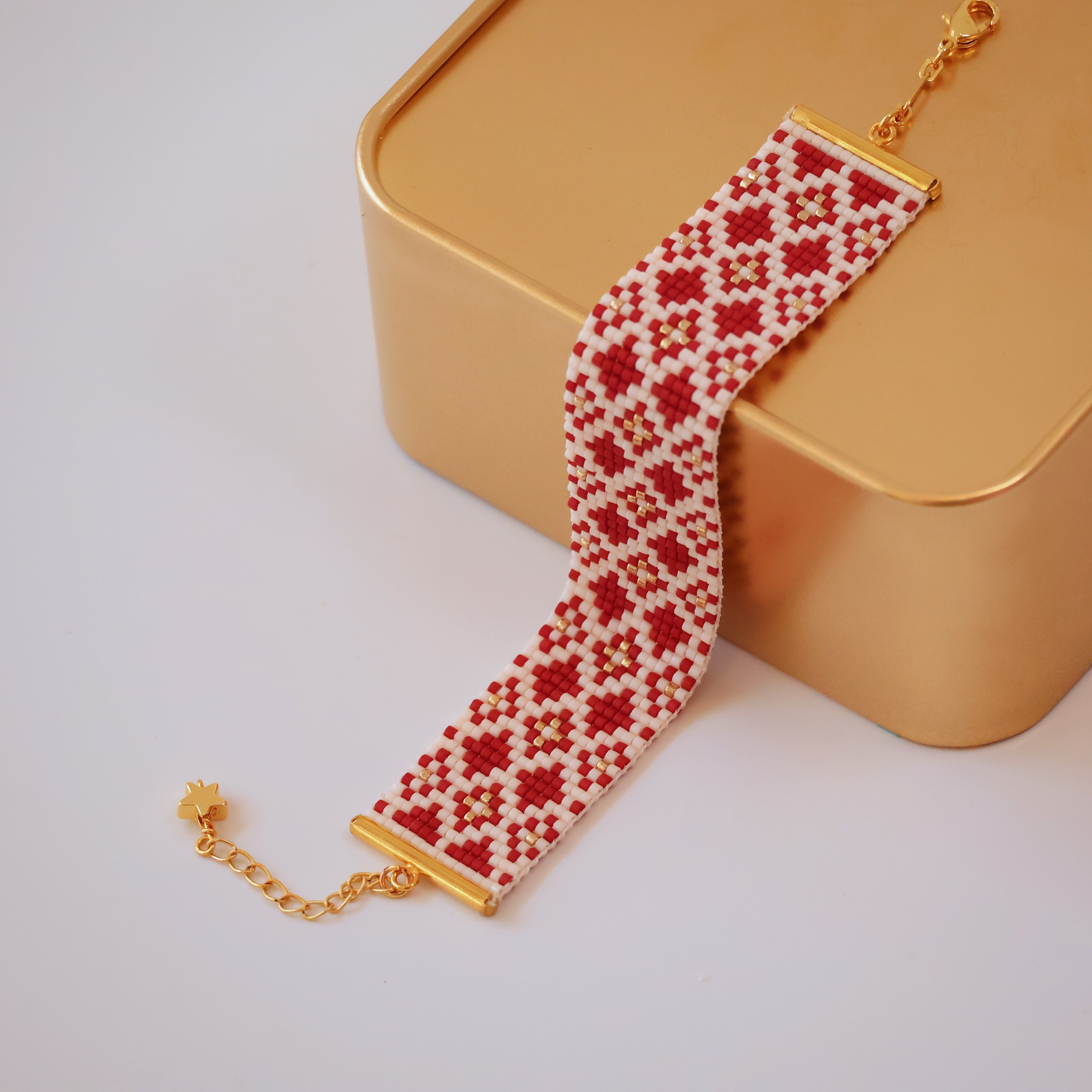 Elizabeth Classic Bracelet - Red