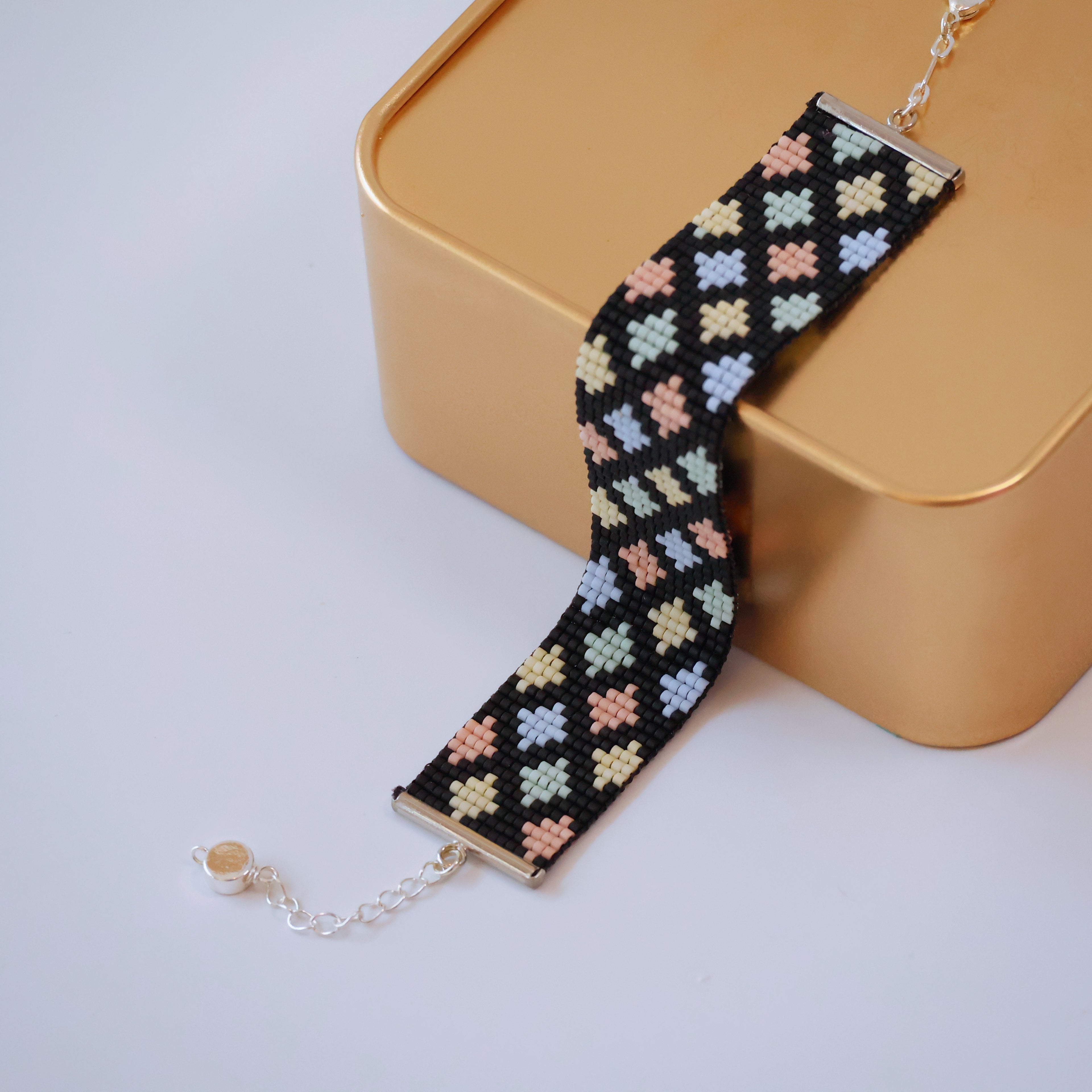 Elizabeth Classic Bracelet - Black & Pastels