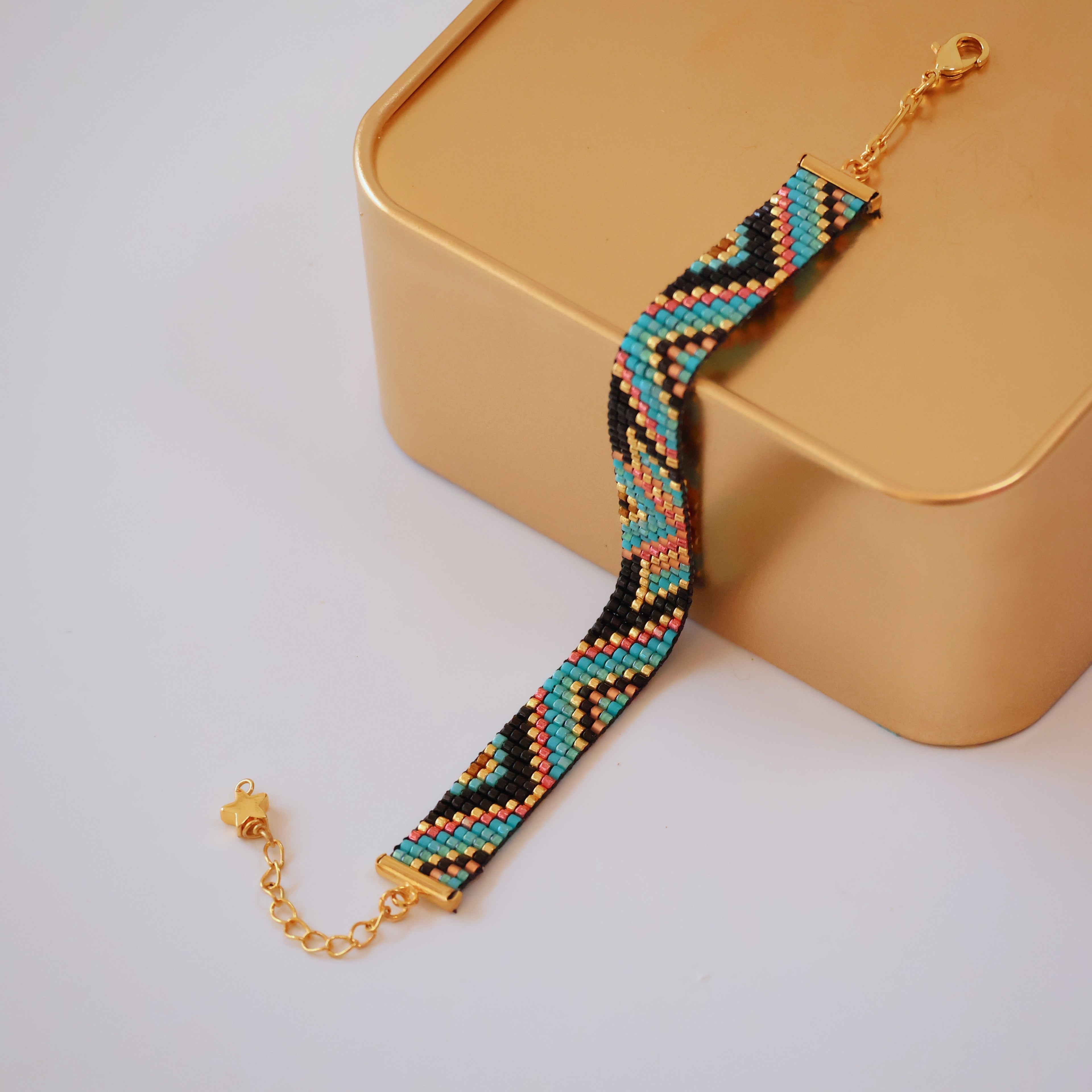 Lamiya Minimalist Bracelet - Pink & Turquoise