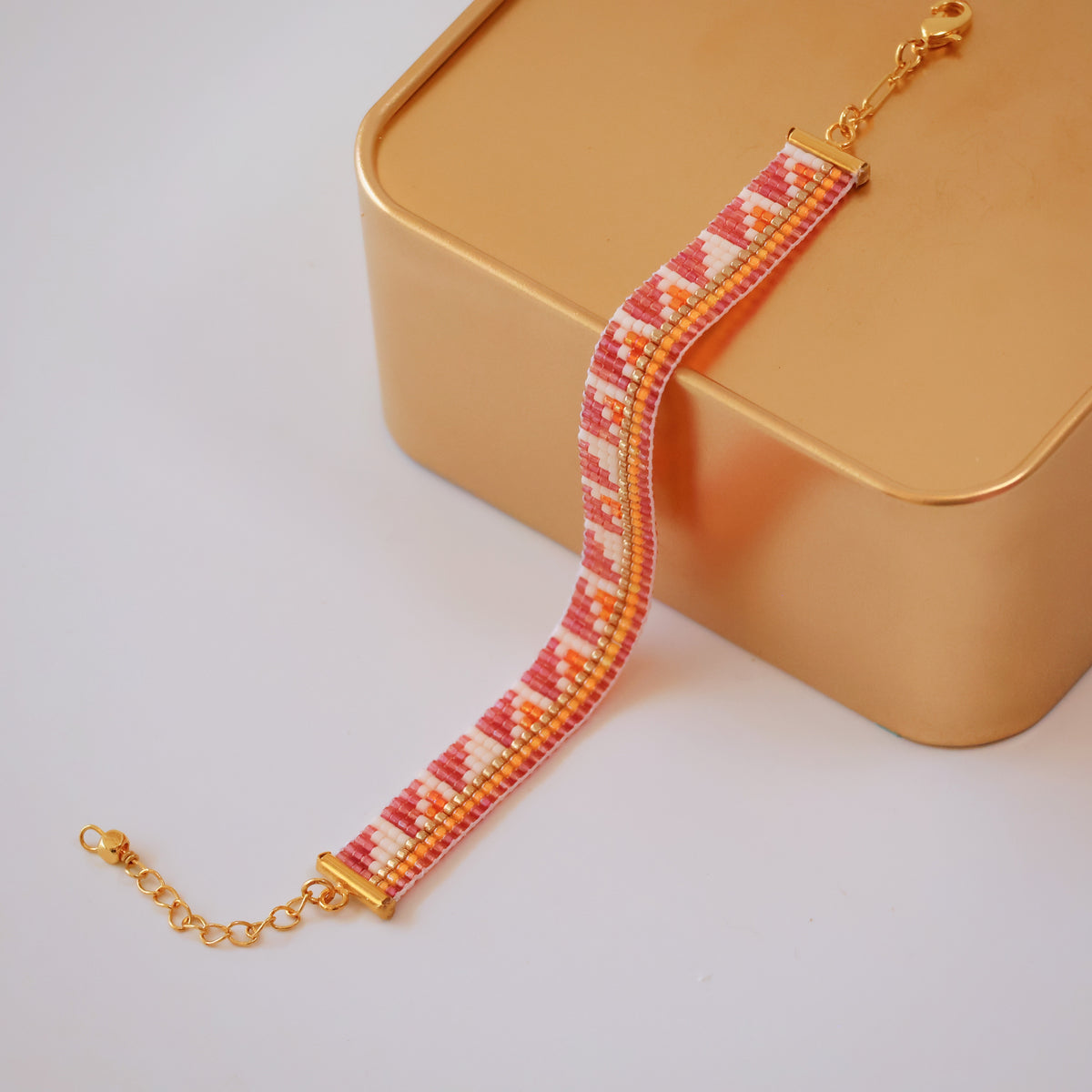 Michaela Minimalist Bracelet - Pink