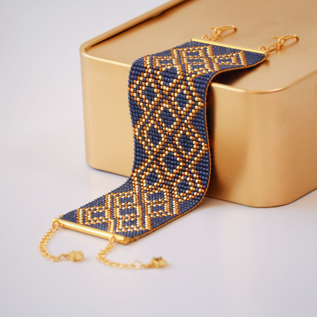 Peyton Bold Bracelet - Blue & Gold