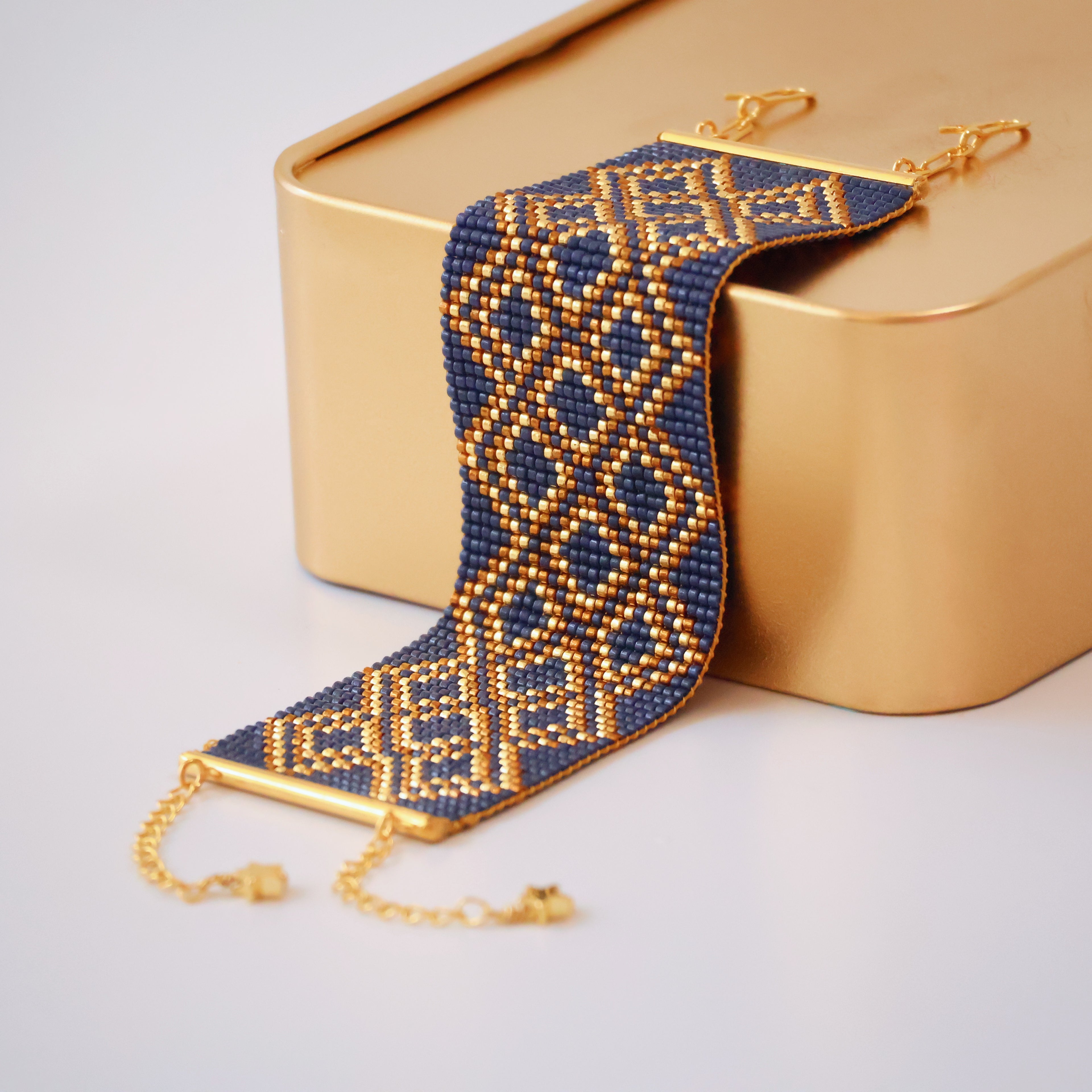 Peyton Bold Bracelet - Blue & Gold