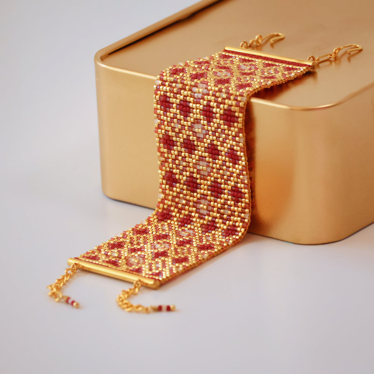 Elizabeth Bold Bracelet - Red & Gold
