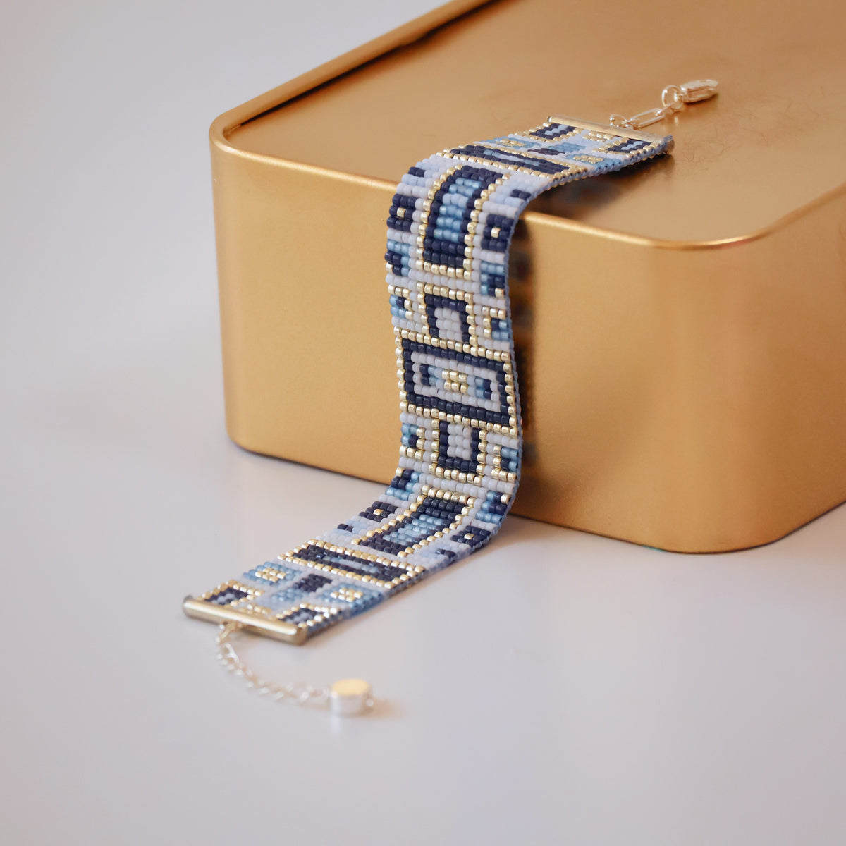 Raji Classic Bracelet - Blue & Silver