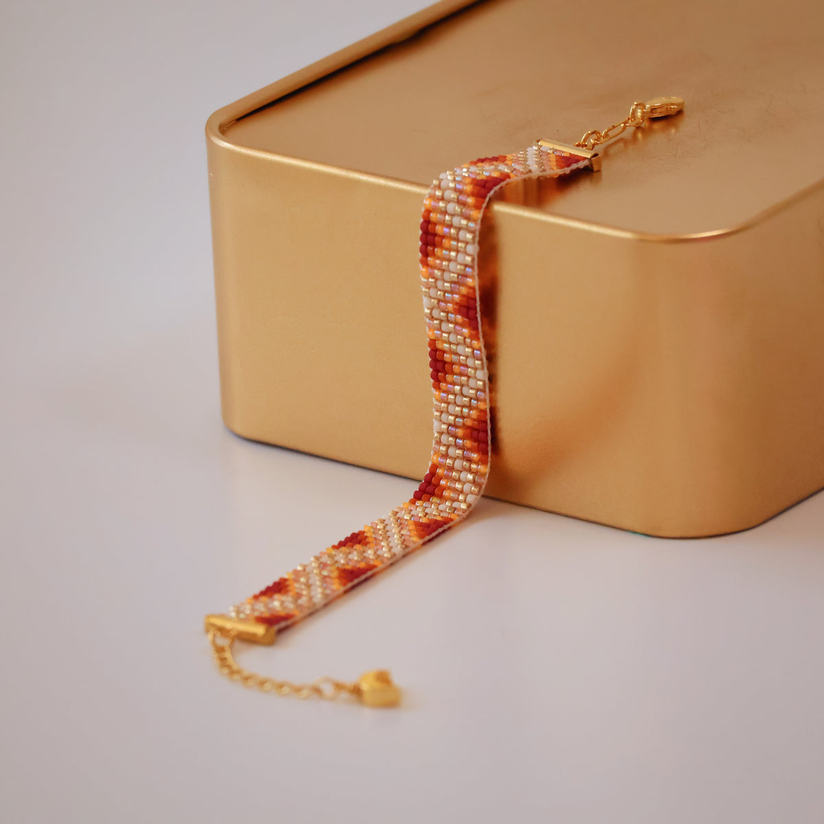 Amna Minimalist Bracelet - Red