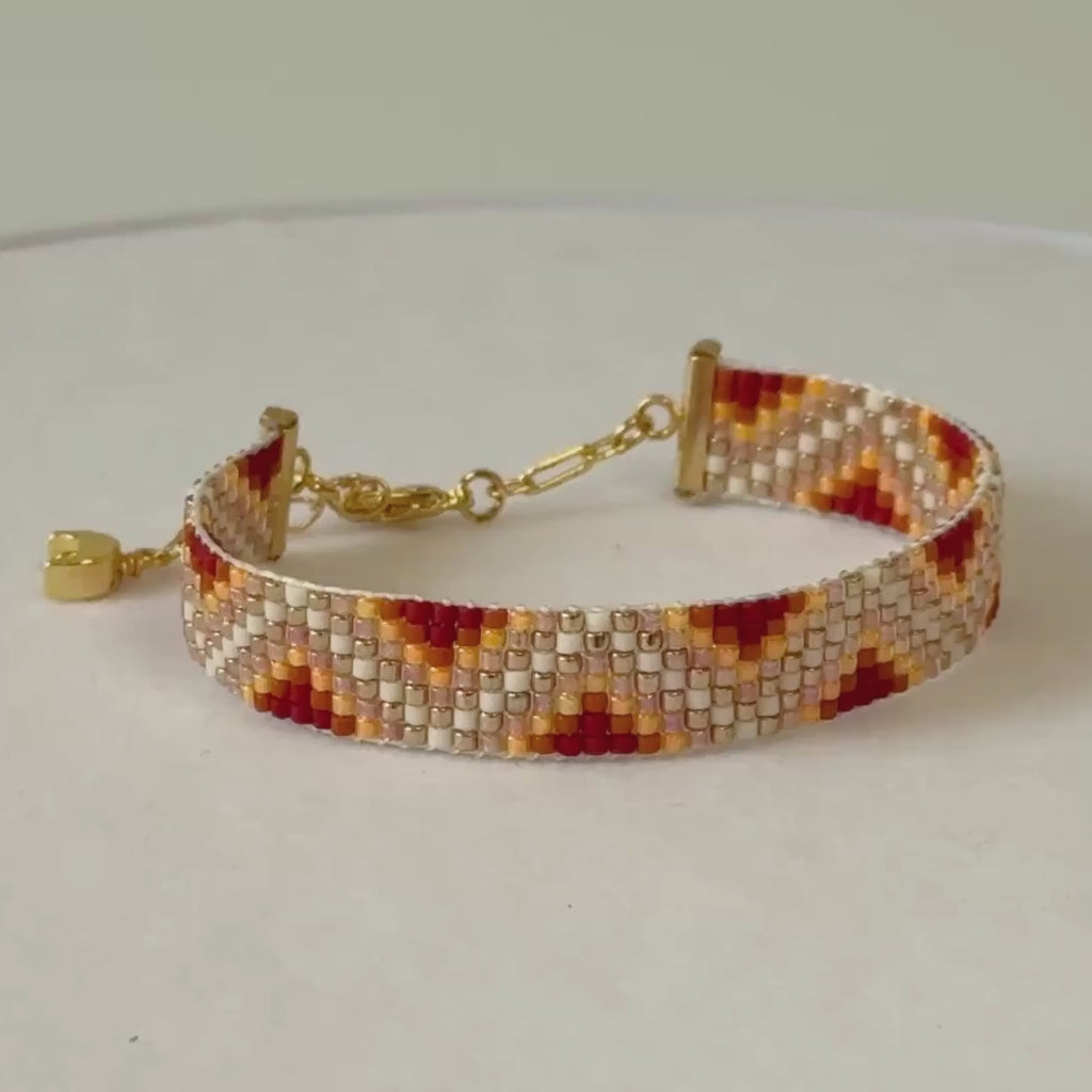 Amna Minimalist Bracelet - Red