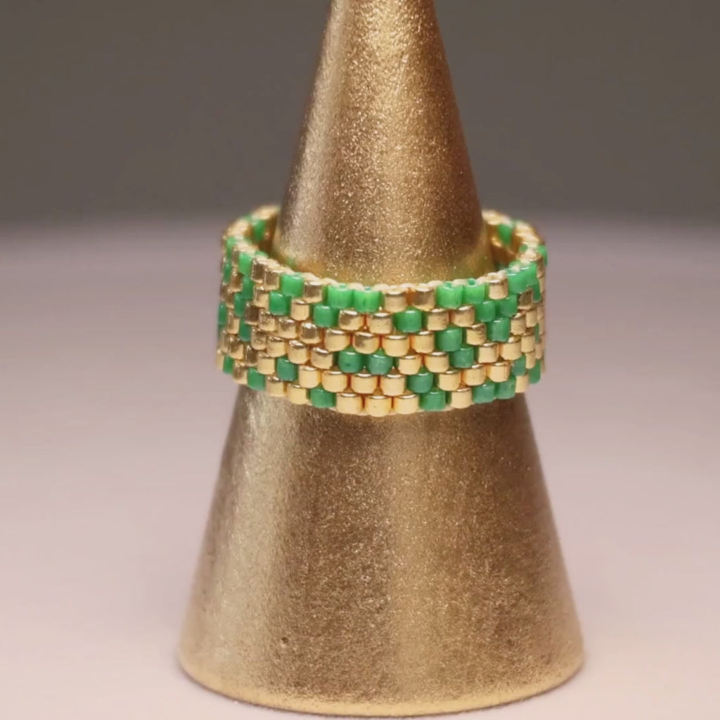 Olivia Minimalist Ring - Green
