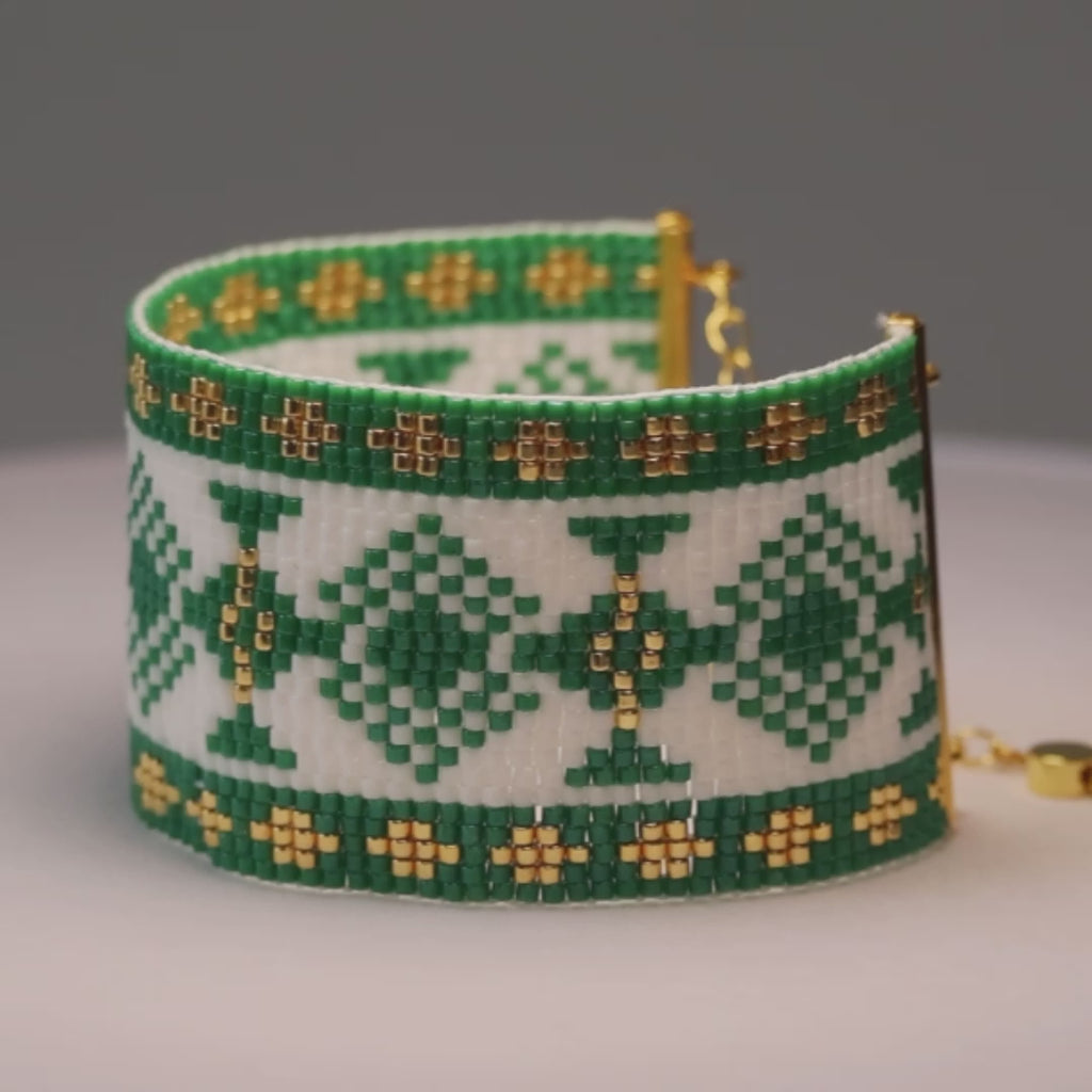 Madhavi Bold Bracelet