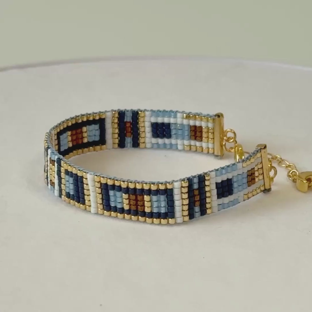 Raji Minimalist Bracelet - Blue