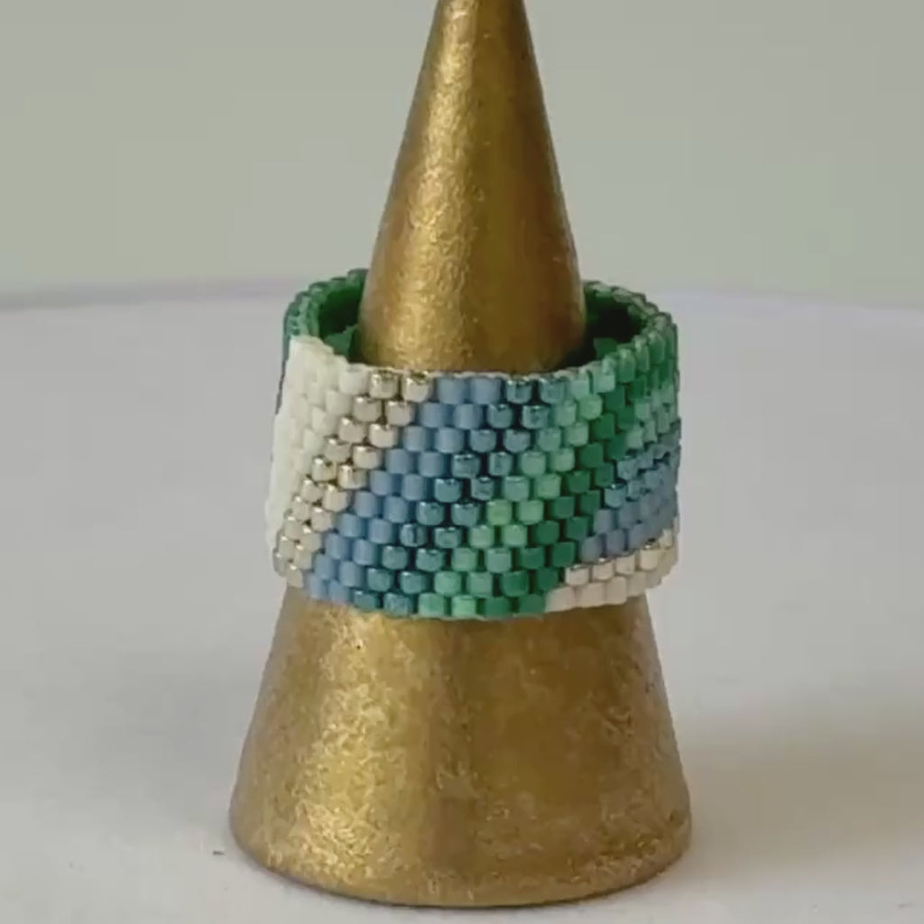 Dyah Bold Ring