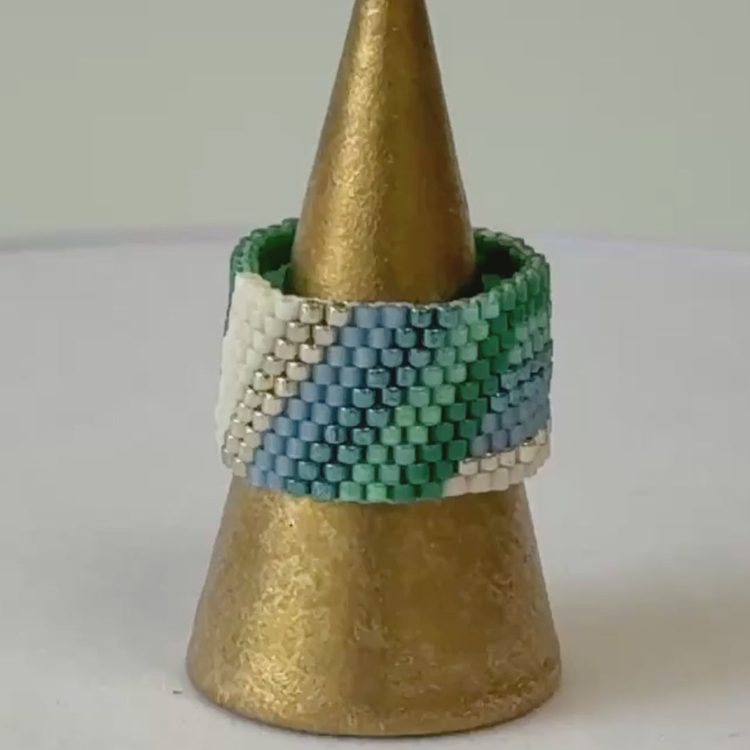 Dyah Bold Ring