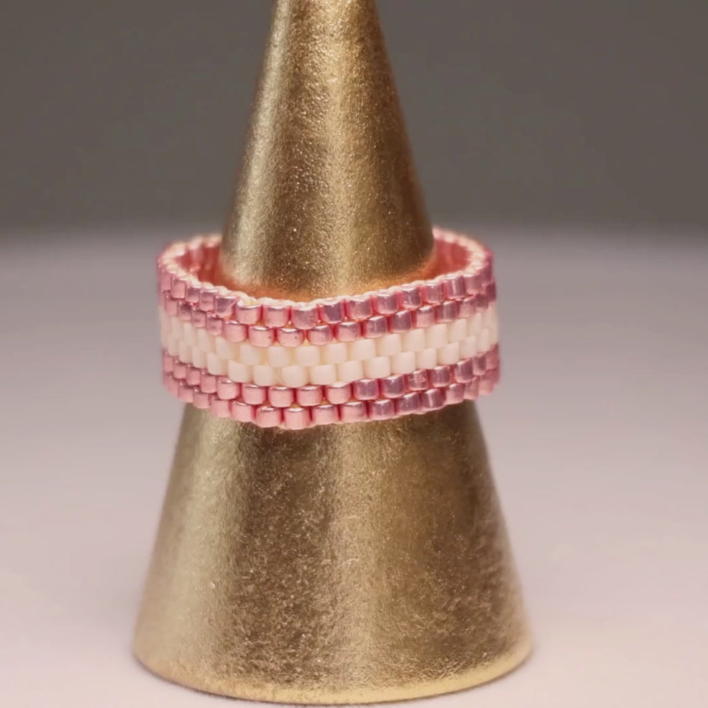 Madeleine Minimalist Ring - Pink