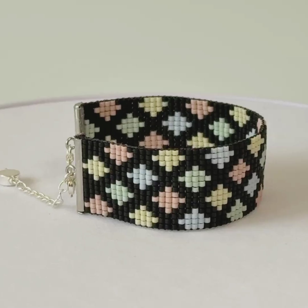 Elizabeth Classic Bracelet - Black & Pastels