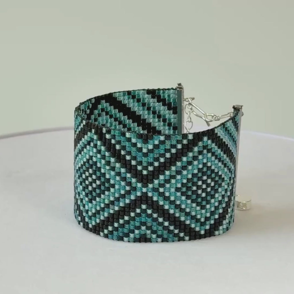 Joni Bold Bracelet - Turquoise & Black